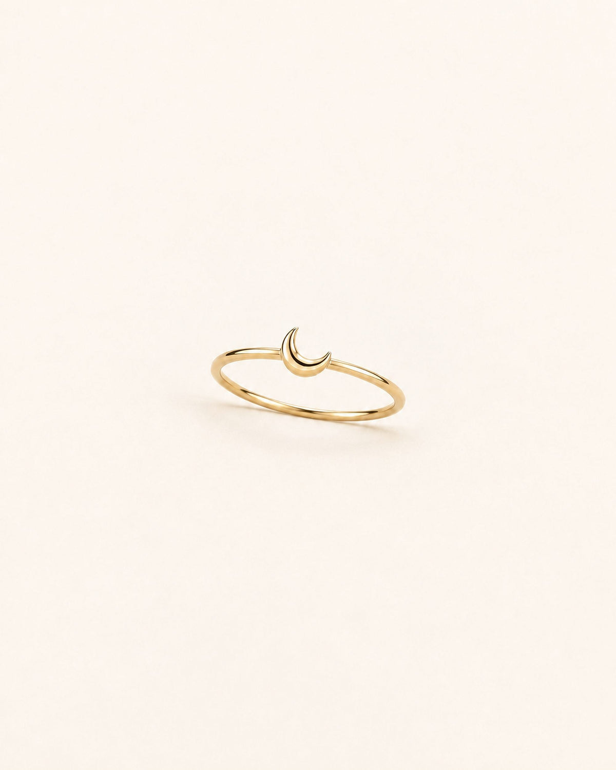 Bague Luna, vue de trois-quarts