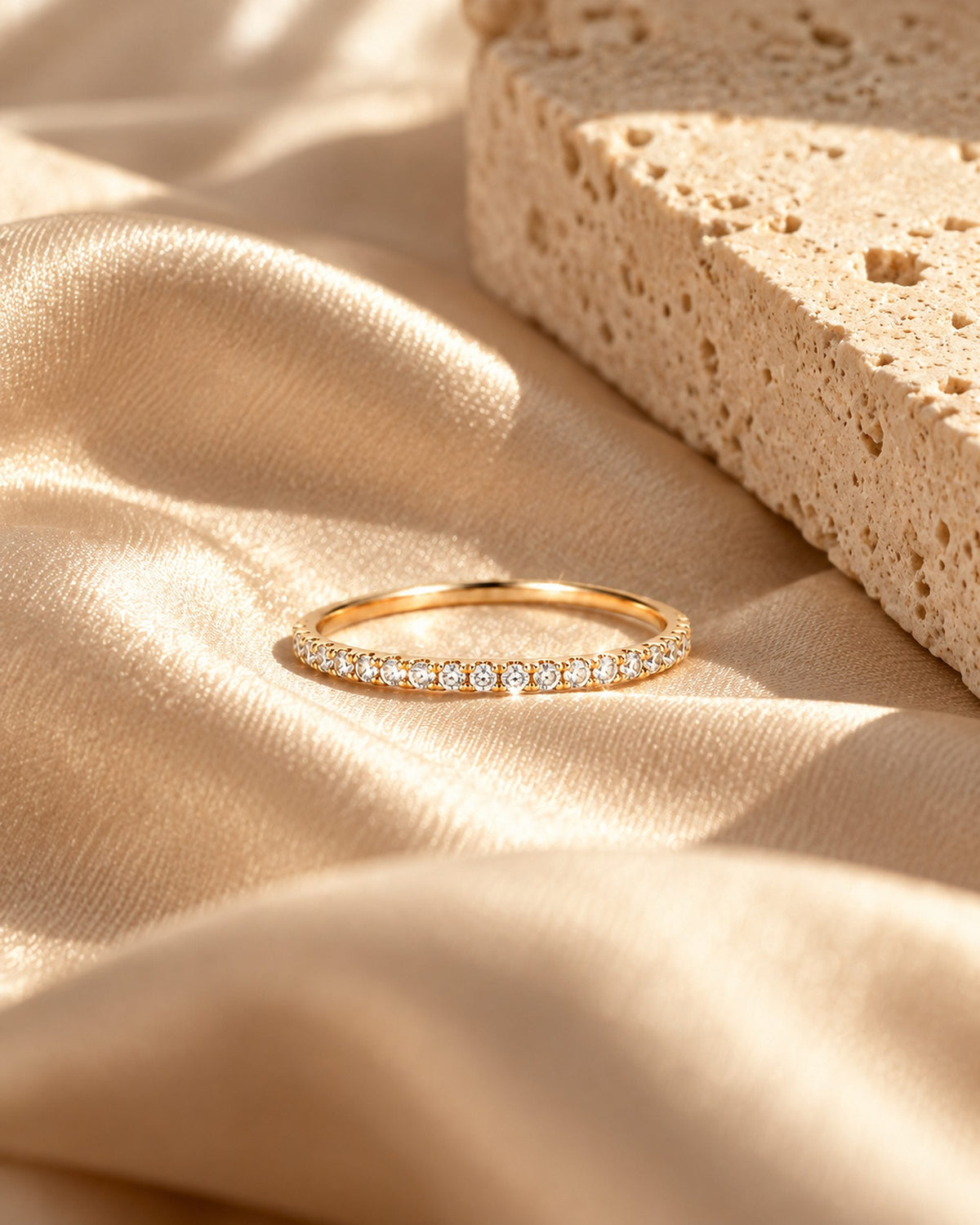Bague Martina sur soie champagne