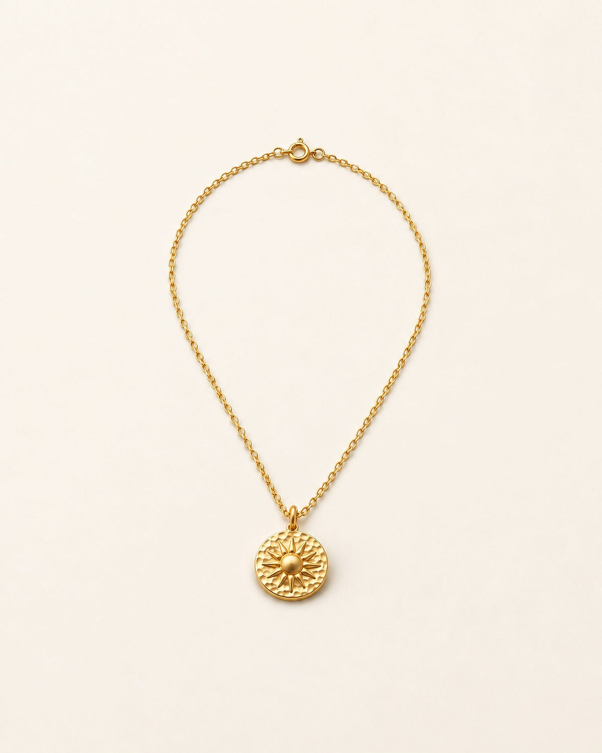 Collier Giulia, vue de trois-quarts