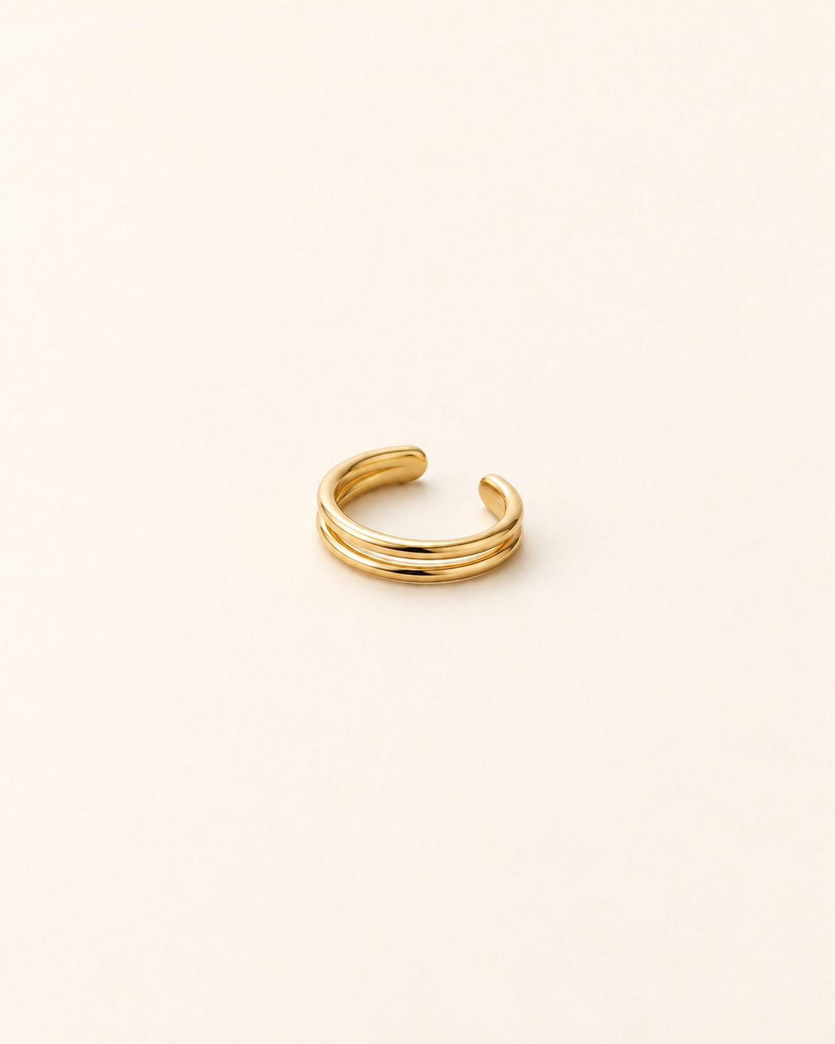Ear cuff Nina, vue de trois-quarts