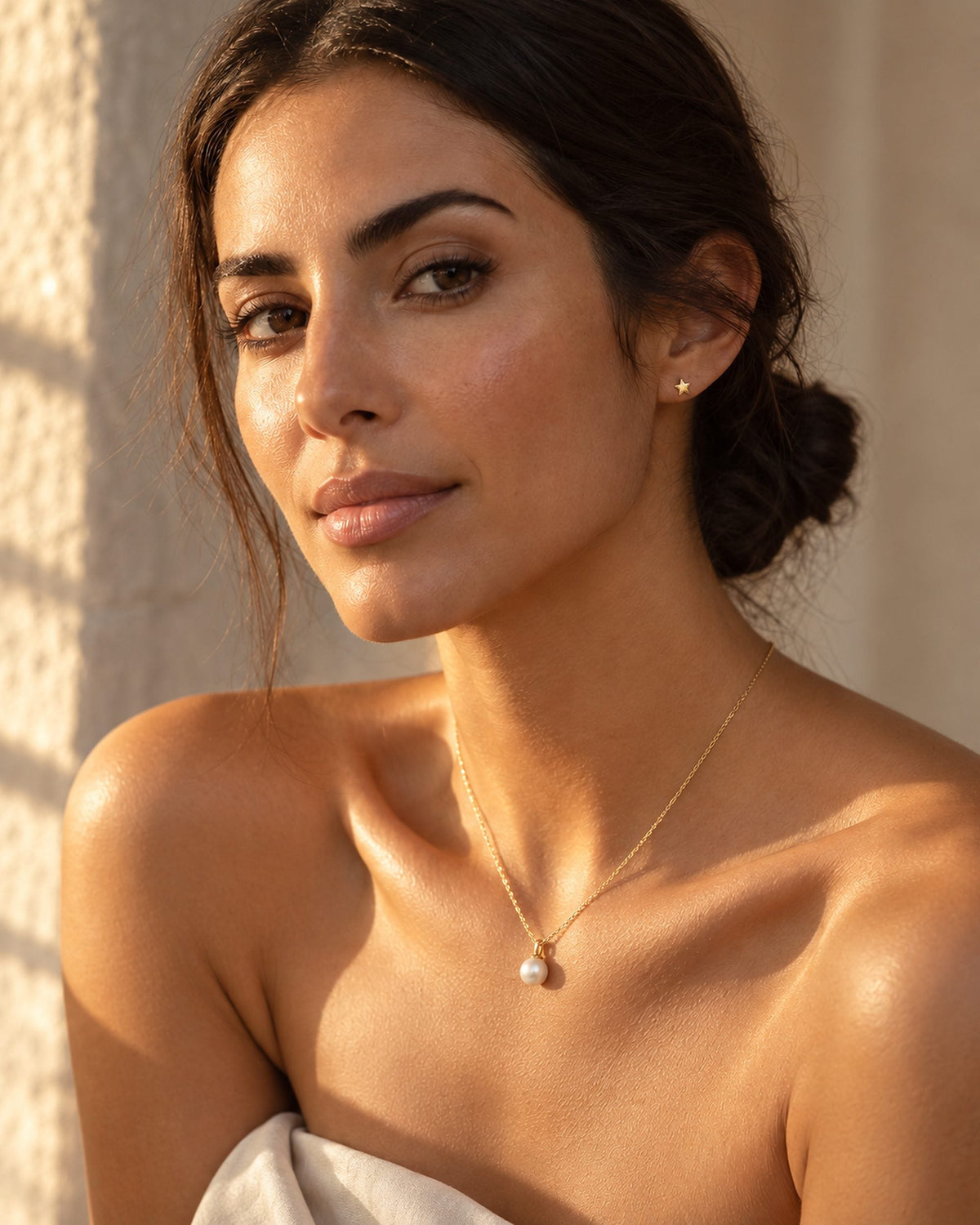Collier Serena et puces Stella portés