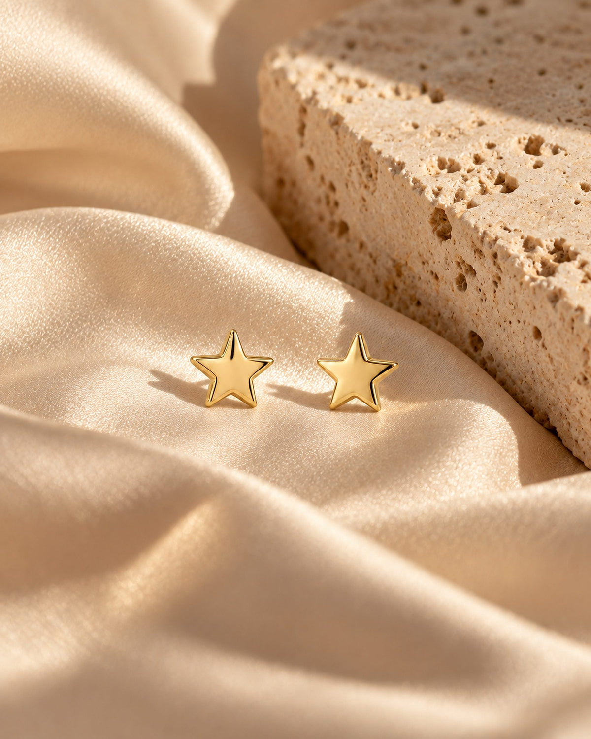Puces Stella sur soie champagne